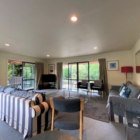 Вилла 17 Chisholm Crescent Ханмер-Спрингс Экстерьер фото